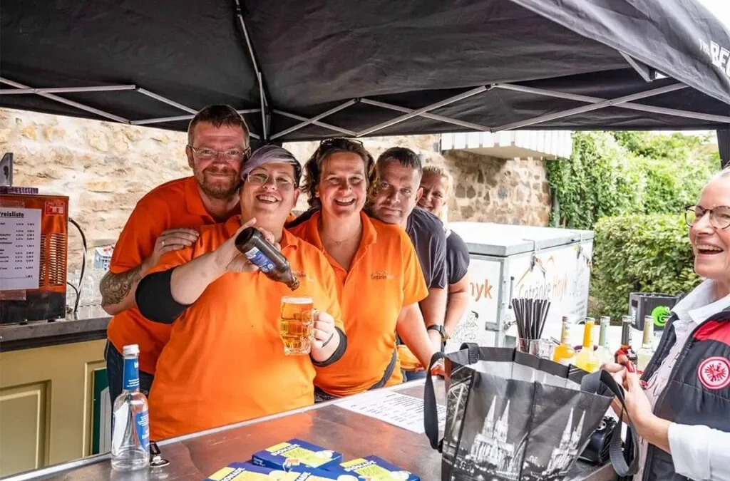 Getränke Hnyk mit Ausschankwagen